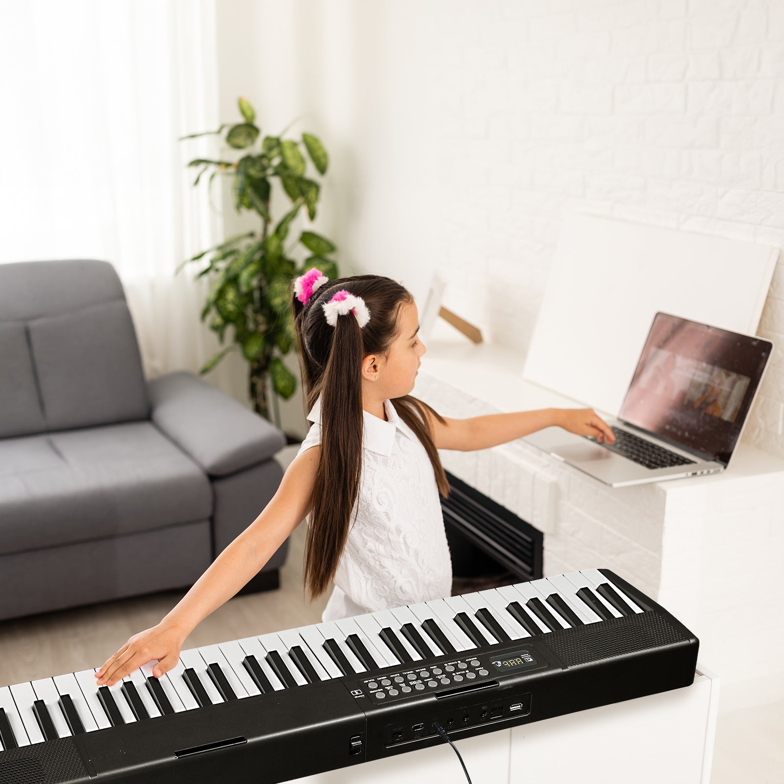 Szzzp GEP-204 61Key Folding Piano Semi-Weighted Standard Keyboards Digital Piano with Bluetooth, Handbag